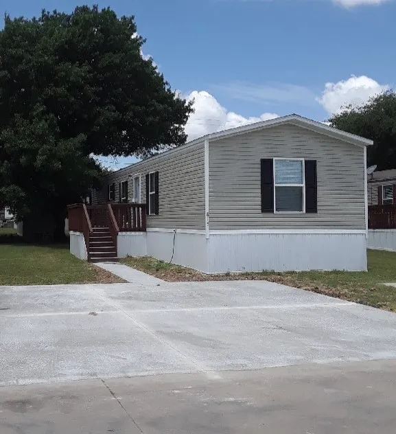 Benbrook Village Picture 4