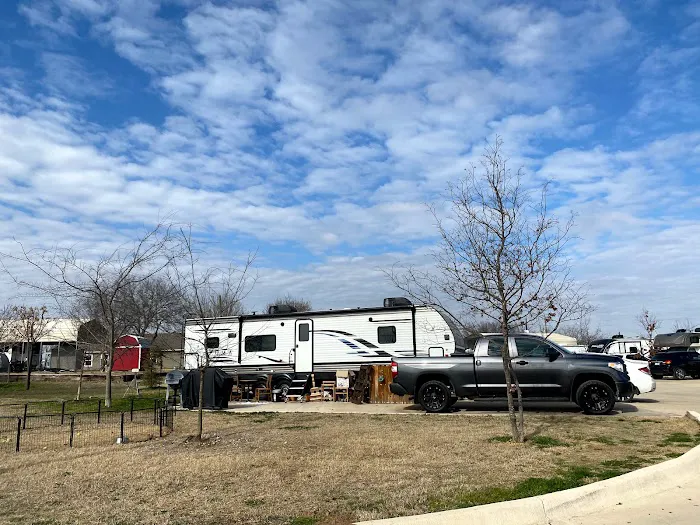 Gallagher Acres RV Park Picture 5