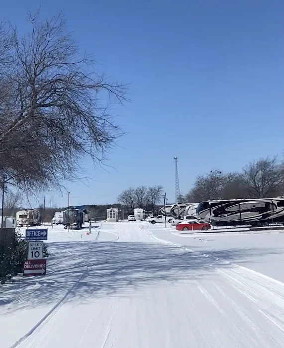 Gallagher Acres RV Park Picture 7