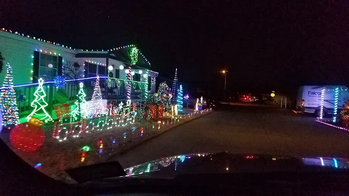 Lexington Place Picture 6