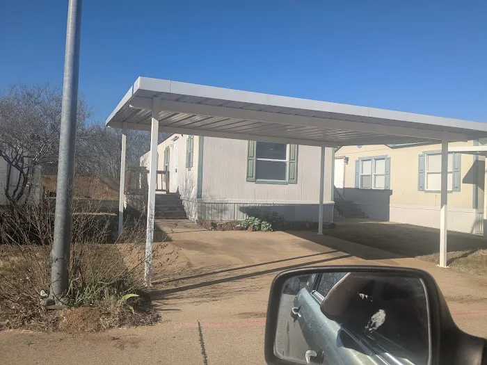 Lexington Place Picture 8