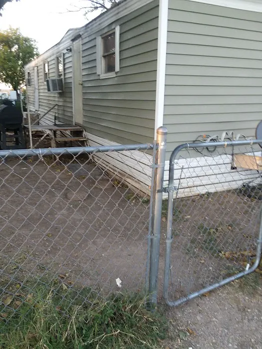 Azle Ave Mobile Home Park Picture 2