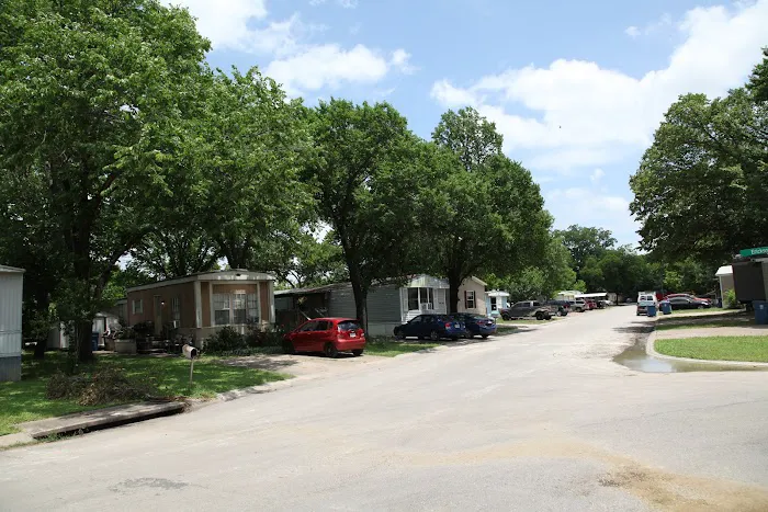 Brookside Manufactured Home Community Picture 3