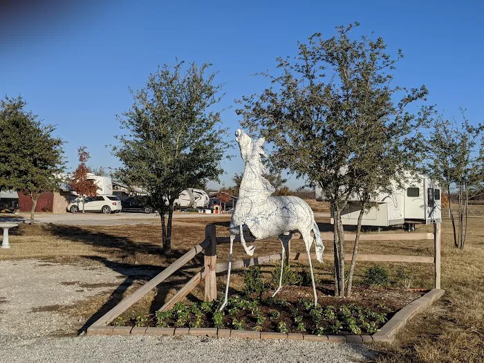 Mustang RV Park Picture 6