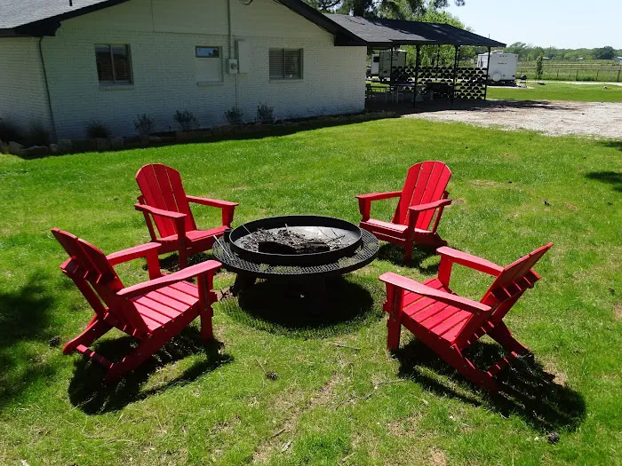 Country Pines RV Park Picture 7