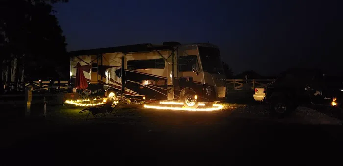 Country Pines RV Park Picture 4