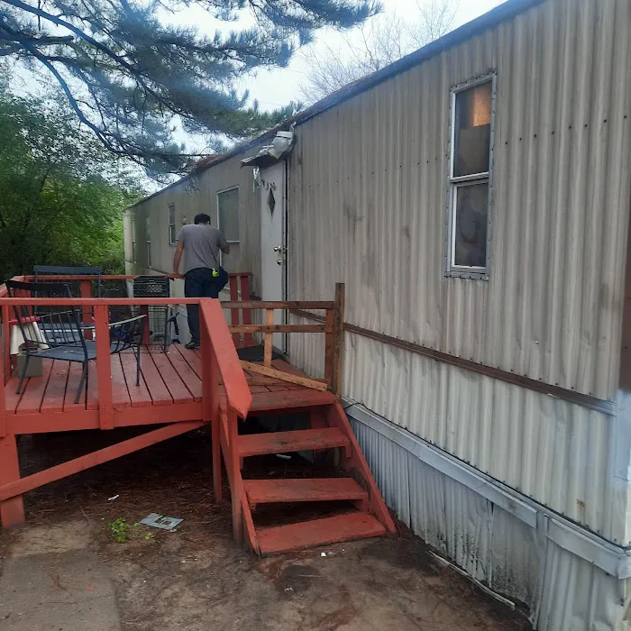 Whispering Hills Mobile Home Park Picture 6