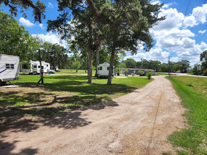 Bronco Bend RV Park Picture 3