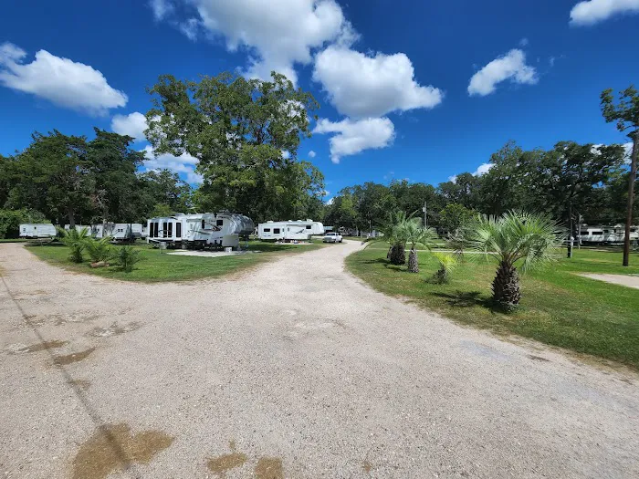 Bronco Bend RV Park Picture 4