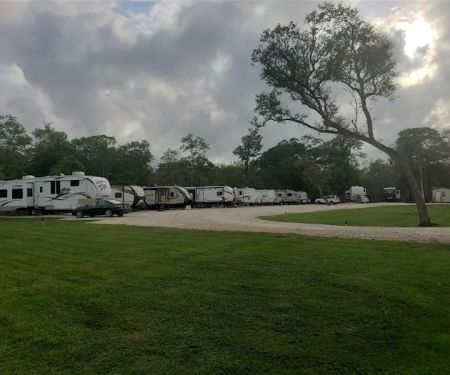 Bernard Oaks RV Park