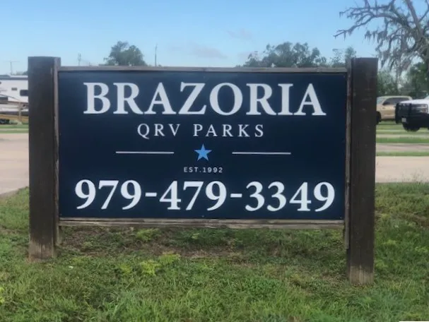 Brazoria RV Park by QRV Picture 9