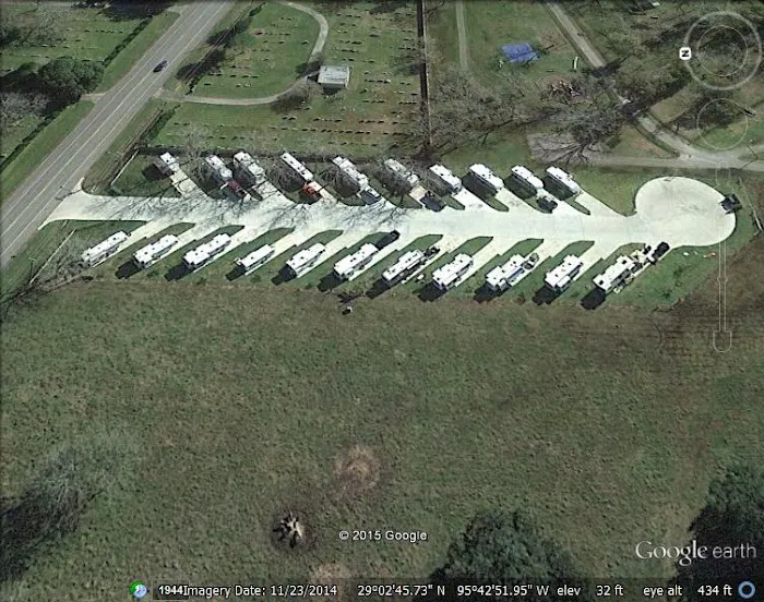 The Backyard RV Park - Sweeny/Old Ocean/Van Vleck/West Columbia/Bay City/Freeport Picture 3