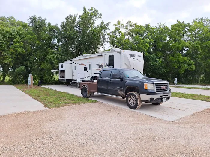 Old Oaks Resort Picture 10