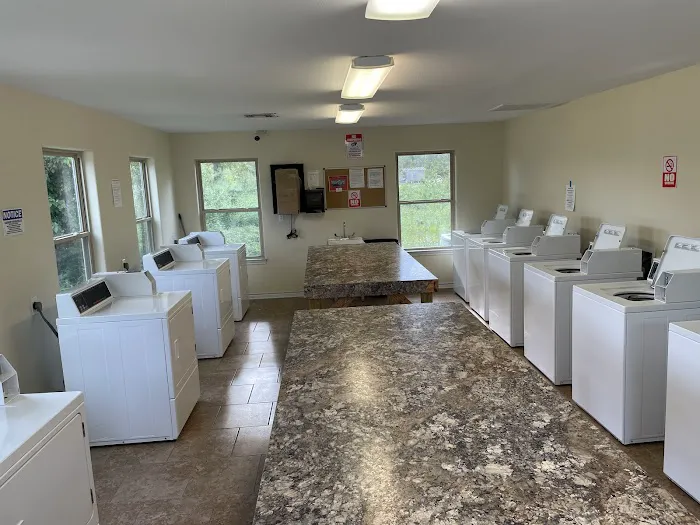 Sleepy Hollow RV Park Picture 3