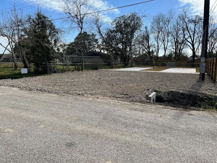 Tiny home or RV or Trailer Spaces Van Vleck, TX Picture 4