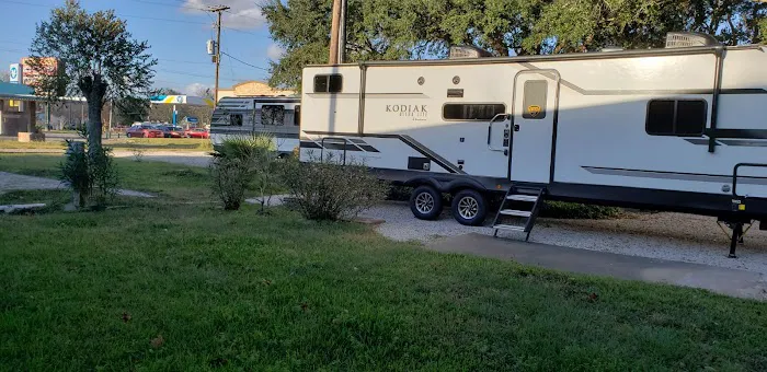 White Wing Dove RV Park Picture 4