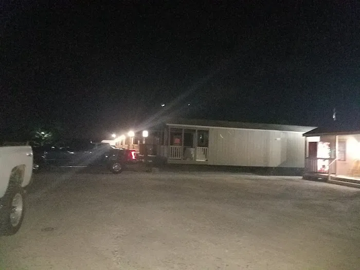 Fountain Grass RV Park and Cabins Picture 2