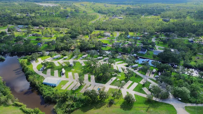 Bayou Oaks RV Park by QRV Picture 6