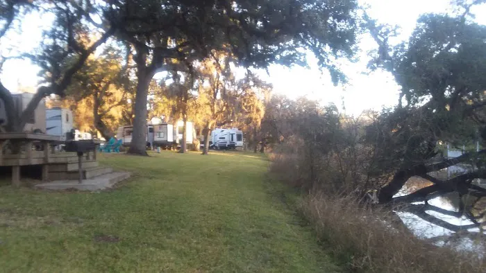 Bayou Oaks RV Park by QRV Picture 5