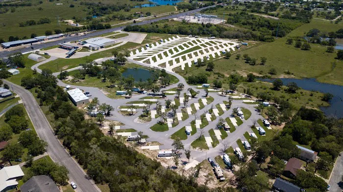 Giddings RV park Picture 6
