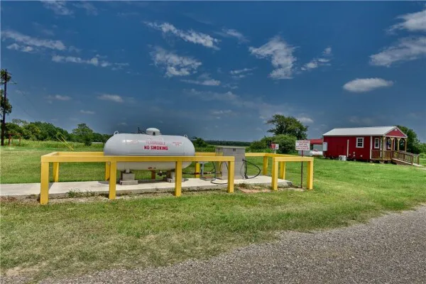 Elm Creek RV Park Picture 2