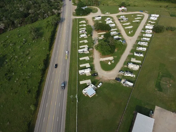 Elm Creek RV Park Picture 5