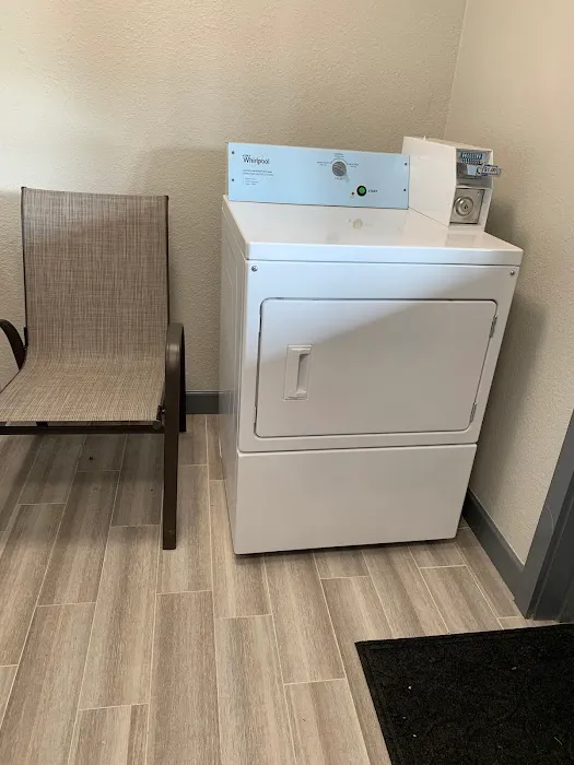 The Crossroads at 290 RV Park Picture 5