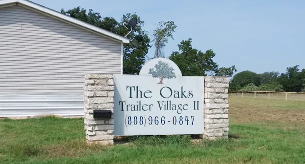 The Oaks Trailer Village Mobile Home Park Picture 6