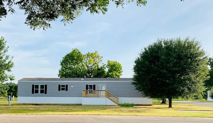 Country Way Village Mobile Home Park Picture 9