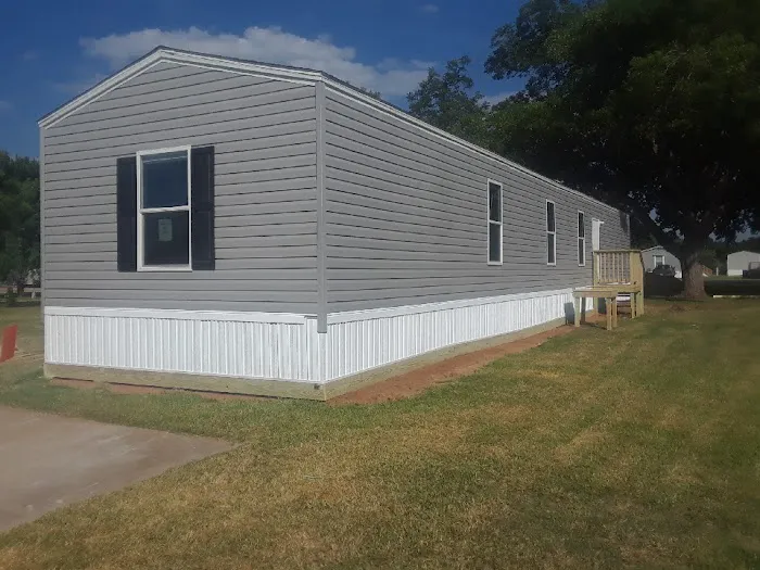 Country Way Village Mobile Home Park Picture 7