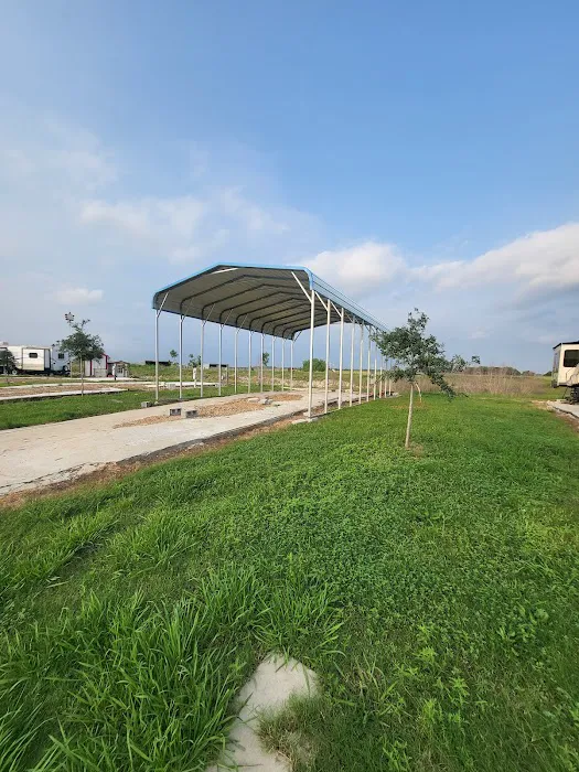 Creekside RV Ranch Picture 2