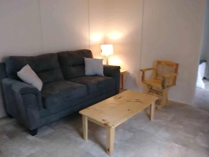 Country Aire Mobile Home Park Picture 5