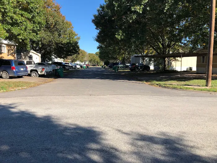 Country Aire Mobile Home Park Picture 8