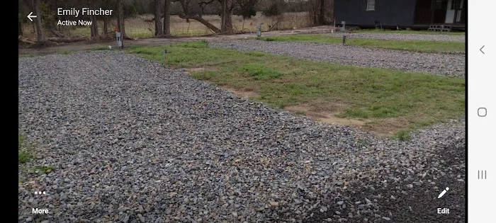 Raceway Rv and Cabins Picture 2