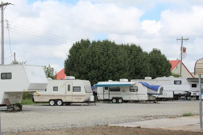 Sticklers RV Park Picture 4