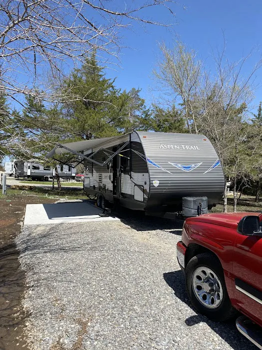 Fossil Ridge RV Park Picture 2