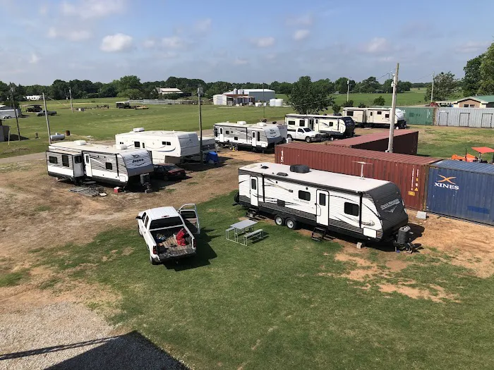 CJ's RV and Storage Picture 9