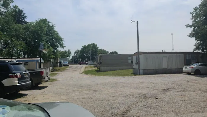 Bob Graham Trailer Park Picture 5