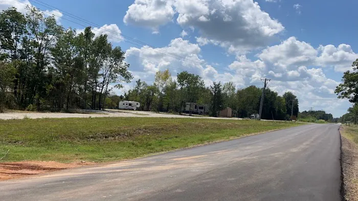 Tall Pines RV Park Picture 4