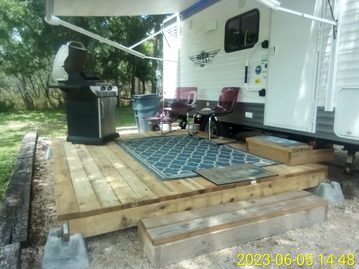 Thorp Travel Trailer Park Picture 8