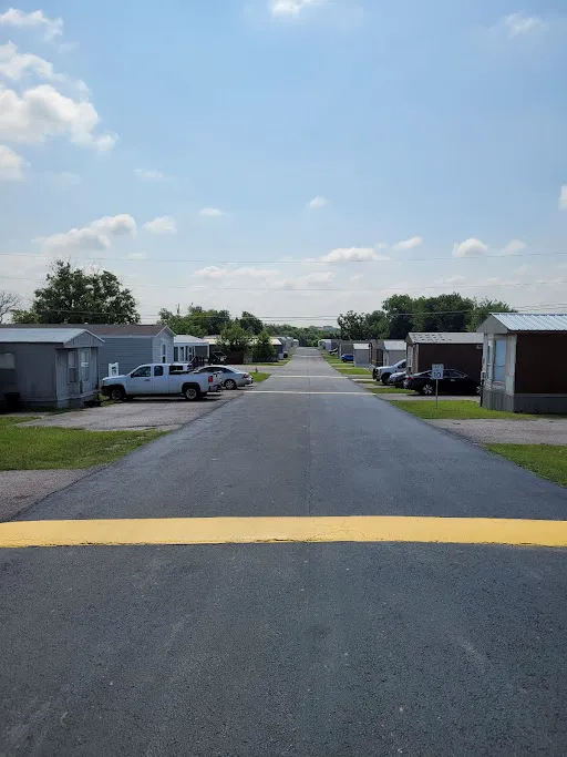 PleasantView Picture 3