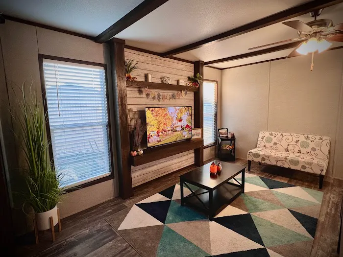 PleasantView Picture 7