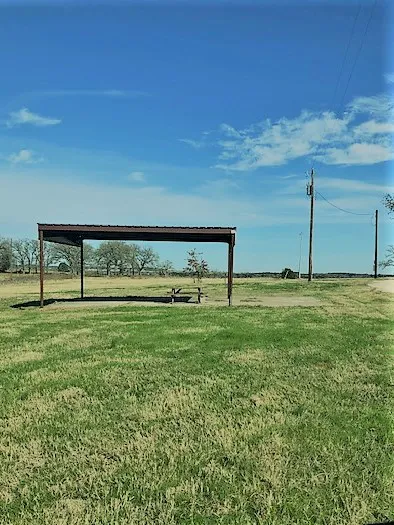 McDade RV Park Picture 8