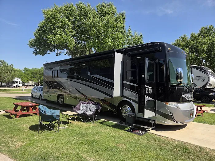 Cowtown RV Park Picture 3