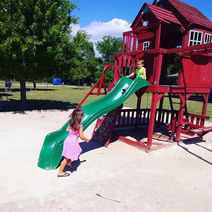 Cowtown RV Park Picture 9