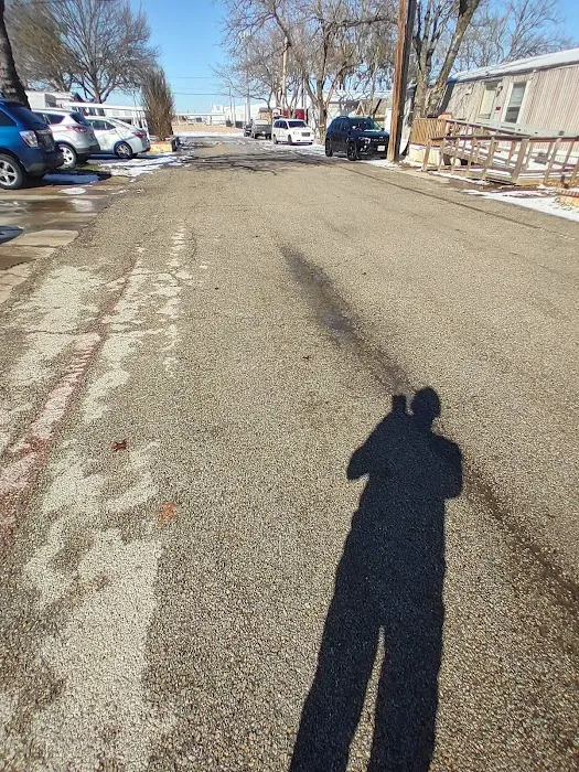 El Jardin Mobile Home Community Picture 6