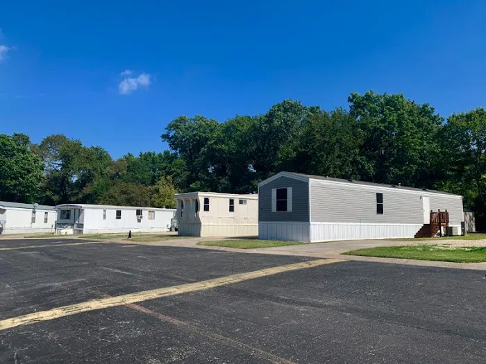 Spring Manor Manufactured Home Community Picture 3