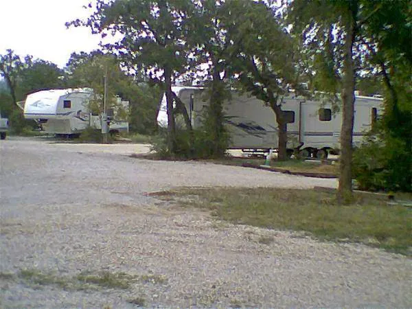 RV PARK FORT WORTH Picture 9