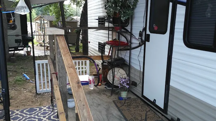 Hilltop Mobile Home Park Picture 9