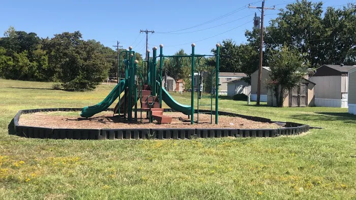 Rocky Point Estates Mobile Home Park Picture 4